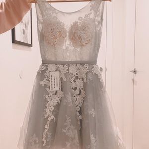 Silver-Grey Lace Sleeveless Cocktail Dress